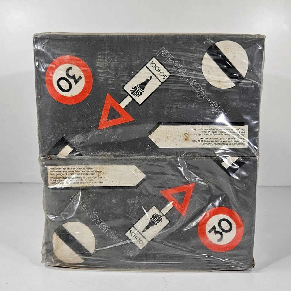 Bundle Of4 Corgi Classics C953/5 Bedford O series Pantechnicon Ferguson of Blyth - Image 2 of 4