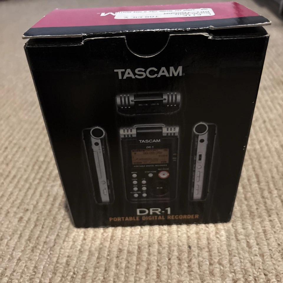 TASCAM DR-1 Portable Solid State Recorder Box Case Manual 1Gig Mem Card Battery - Image 2 of 4
