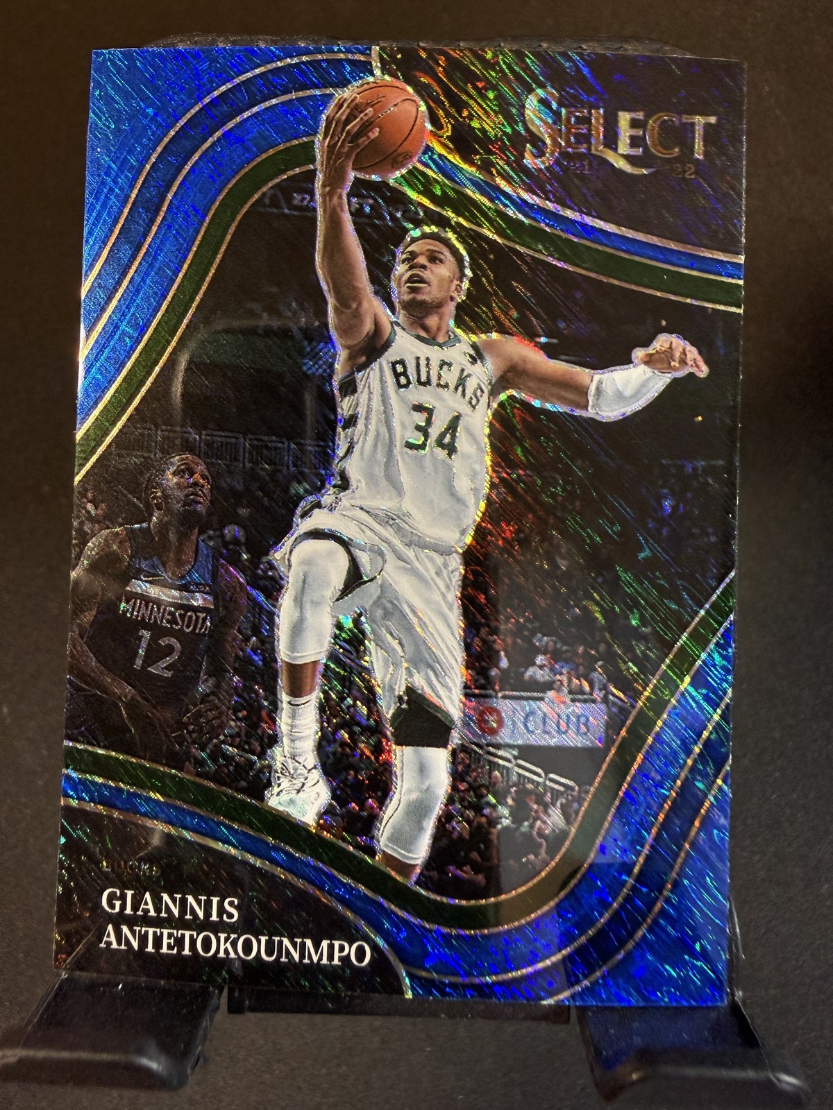 2021-22 Panini Select #292 Giannis Antetokounmpo Blue Prizms Courtside