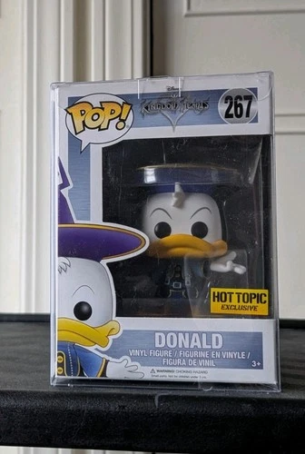 Funko Pop Donald #267 Disney Kingdom Hearts Hot Topic Exclusive w/Protector