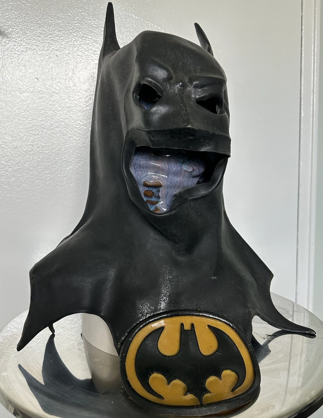 VTG 1989 DC Comics Batman Cowl Mask W/Emblem RARE AUTHENTIC!! Has Wear