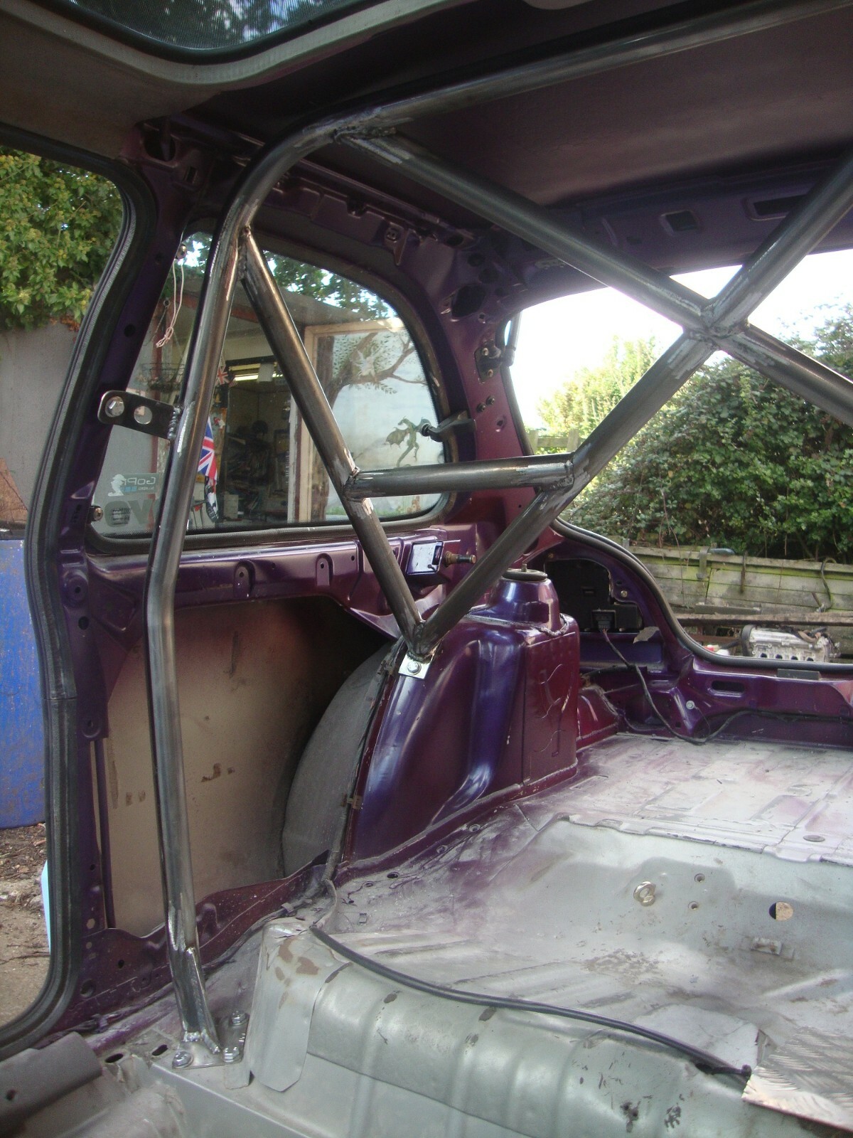 fiesta rear roll cage. Mk4/5/track day/roll over protection/rally/race