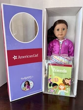 American Girl Truly Me 44 🩷 Doll Book Hazel Eyes Curly Dark Brown Hair New