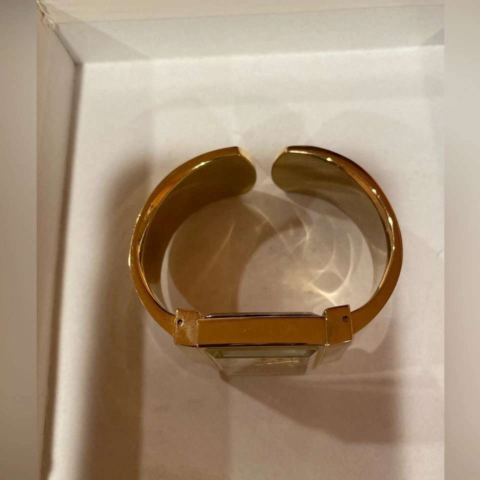 Reloj de pulsera Bongo para mujer, tono dorado Foto 2 de 4