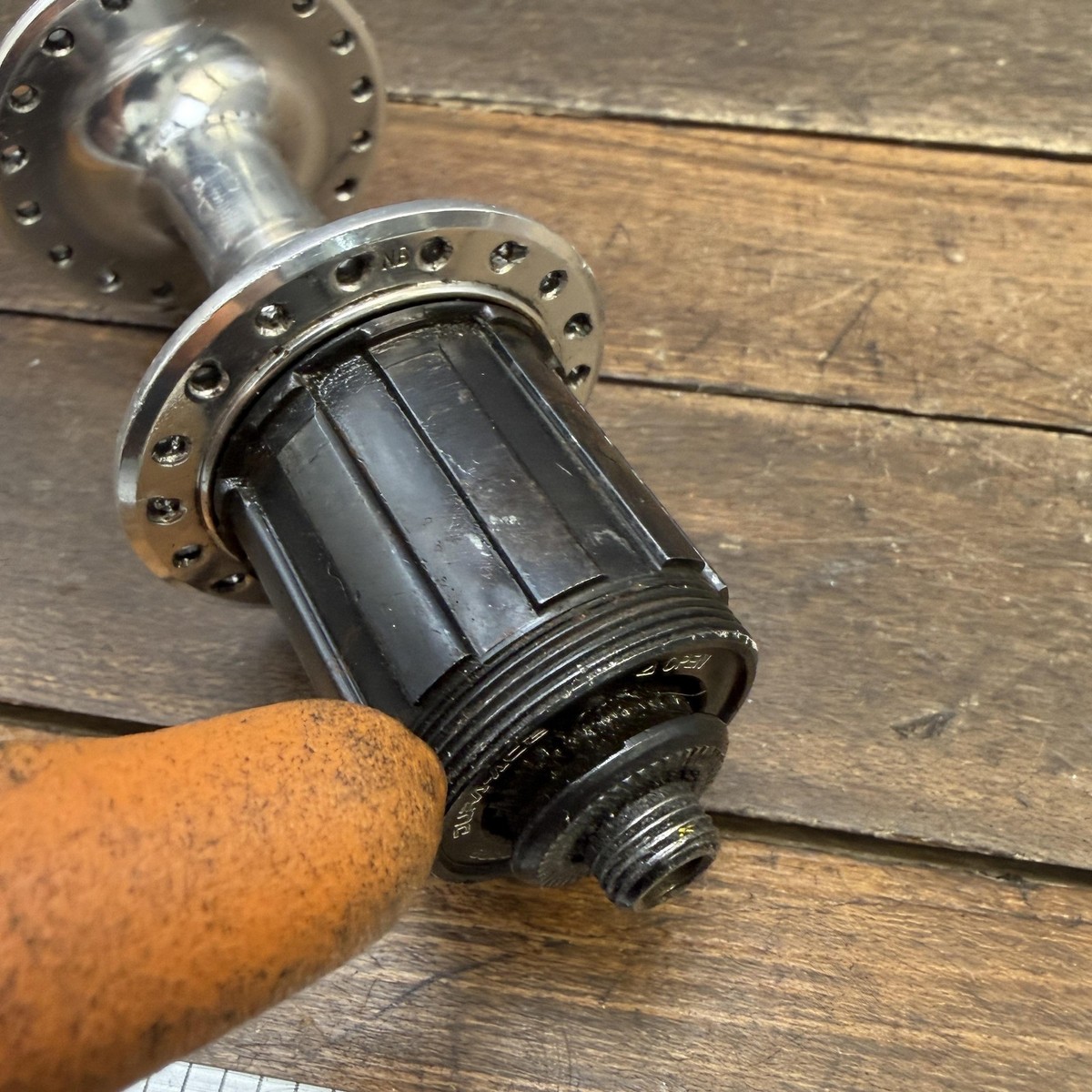 Vintage Shimano Dura-Ace UNIGLIDE Rear Hub 32H 130mm Integrated 8s