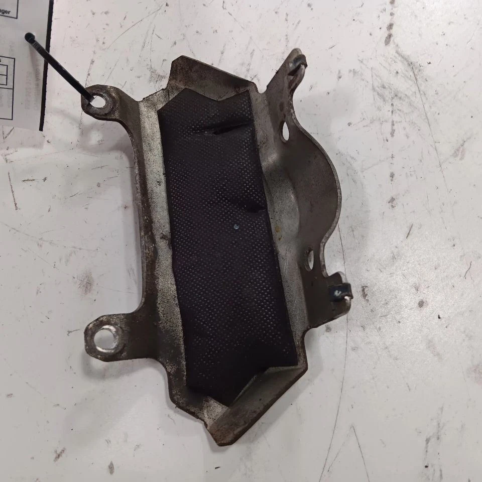 Cubierta inyectora lateral izquierda conductor Subaru Outback Legacy 2018 2017 2016 2015 Foto 2 de 4