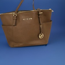 Michael Kors Jet Set da viaggio