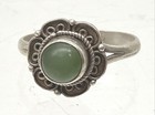 Vintage Sterling Silver 925 Green Cabochon Floral Scalloped Bezel Ring Size 7 — photo 1