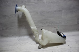 Wischwasserbehälter mit Pumpe 6Q0955453 N/P VW Polo 9N Bj.02