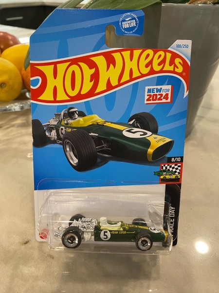 2024 Hot Wheels #188 HW Race Day 8/10 '67 Lotus Type 49 GrüN Weiß-image