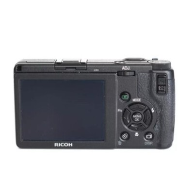 RICOH GR DIGITAL II Digital Camera W/SD Card Charger Good
