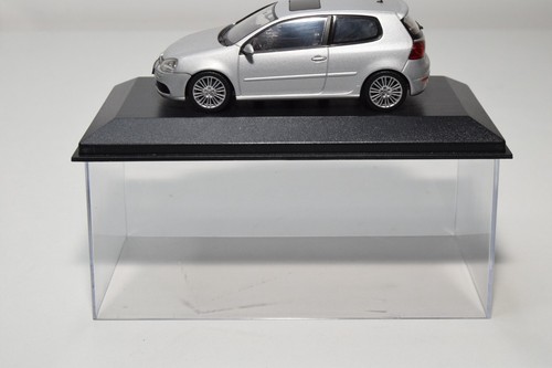 B38 1:43 MINICHAMPS VW VOLKSWAGEN GOLF V R32 MET. GREY DEALER MIB - Imagen 2 de 18