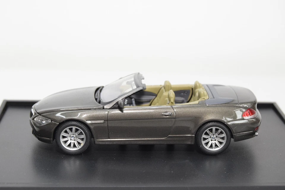 B25 1:43 MINICHAMPS BMW 6ER 6ER CABRIO MET. BRAUN HÄNDLER MIB - Bild 3 von 4