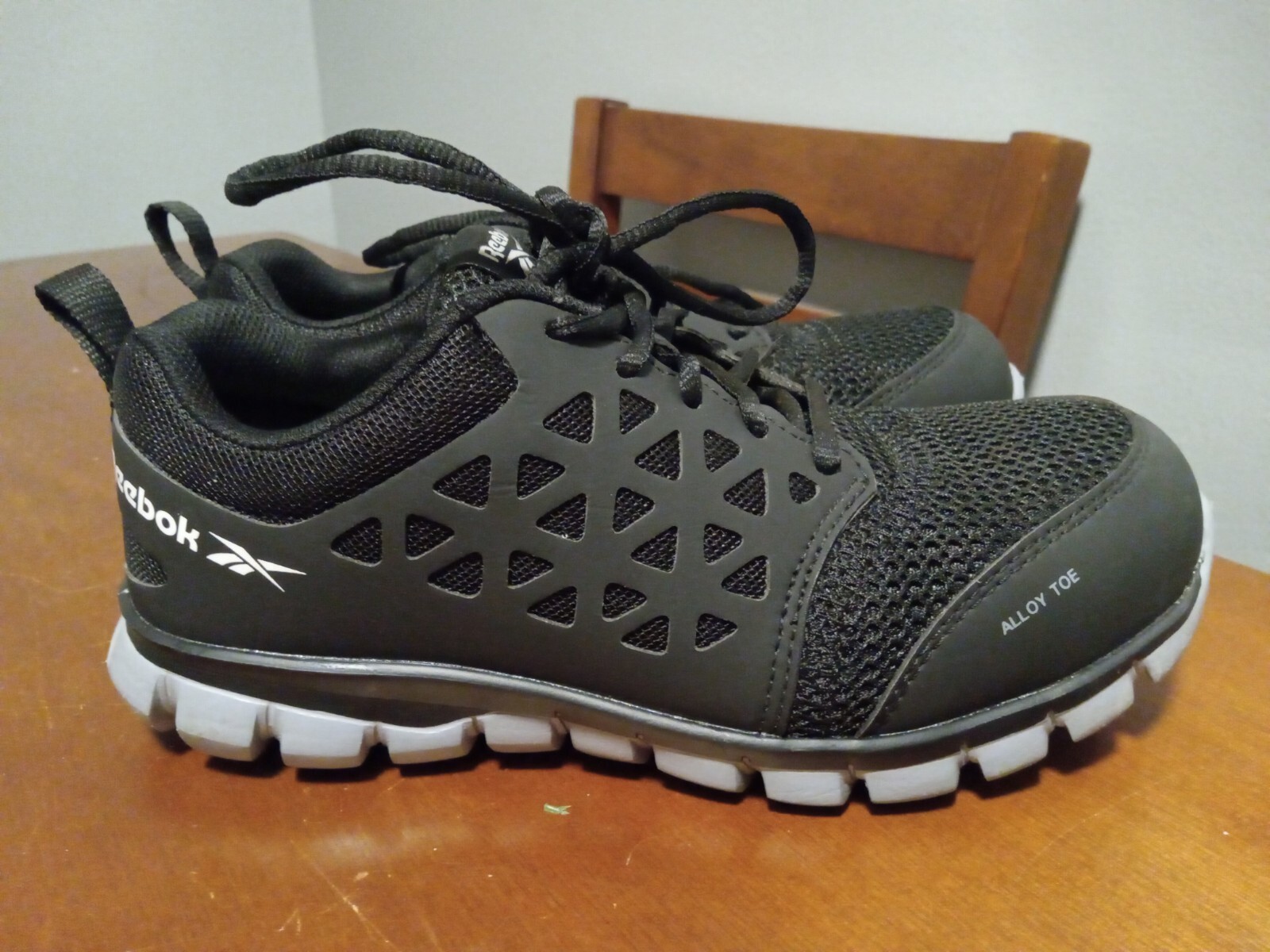 Reebok Unisex Sublite Cushion Safety Toe Athletic Work Shoe Sz Mens 5m Womens 7m