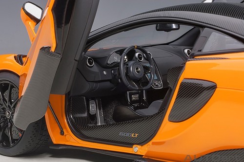 1/18 AUTOart McLaren 600LT Myan Orange Auto Modello 76084 - Foto 4 di 6