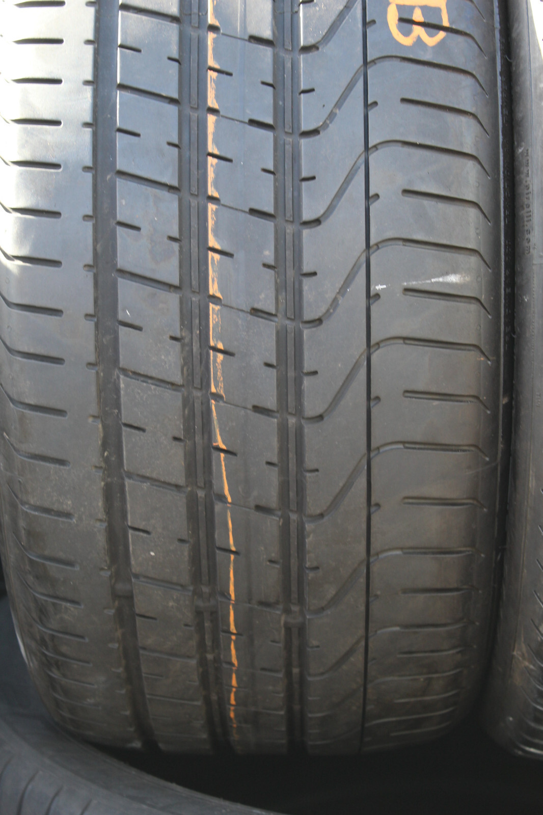 265 35 18 Pirelli, P Zero, MO, 97Y, x2 A Pair 6.0mm (F1_tyres) L3033