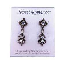 Sweet Romance Clear Crystal with Faux Pearl Goldtone Post Back Earrings NEW