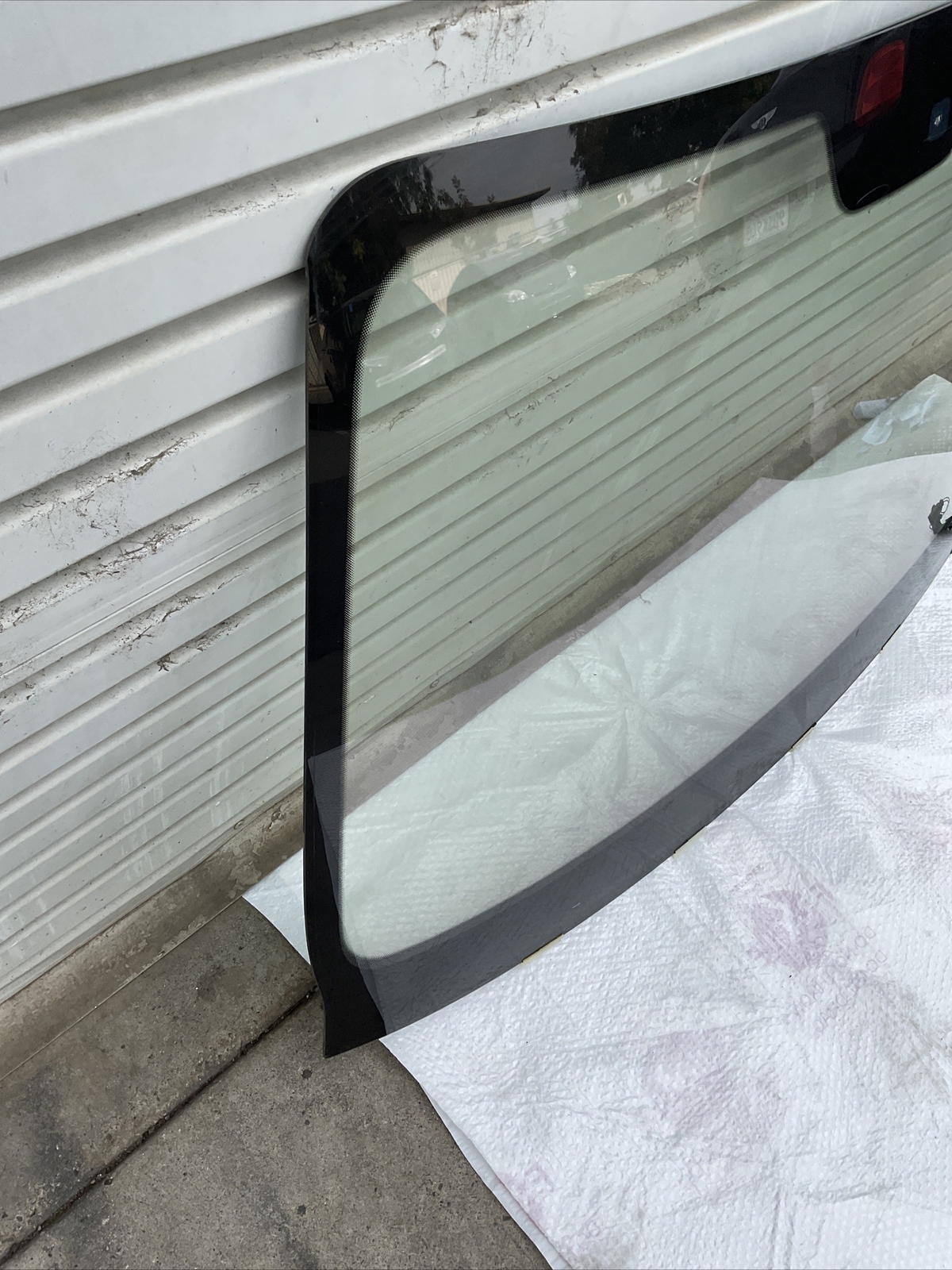 Bentley Flying Spur Front Windshield 2006-2012