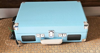 Crosley Cruiser Plus CR8005F-JTR Bluetooth Suitcase Record Player Turntable Teal