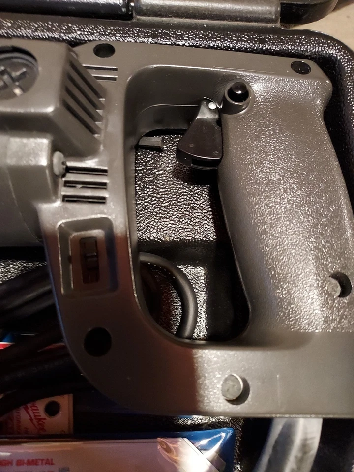 Reciprocating Saw By Craftsman, 1.1/2" Stroke, 2 Varible Speeds, USA, New - Image 3 of 4