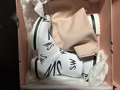 STUART WEITZMAN