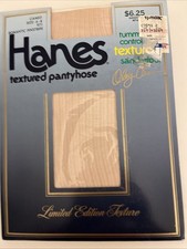 VTG Hanes Textured Pantyhose Sandalfoot Limited Ed Oleg Cassini Sz A-B Cameo