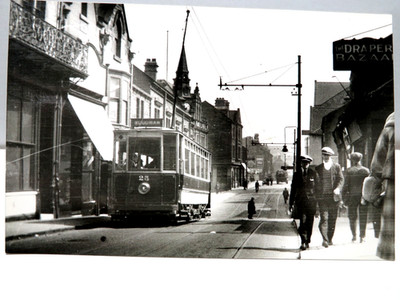 TRAM CAR NO 25 - DEARNE DIST LT RAILWAY - PHOTO - YORKSHIRE