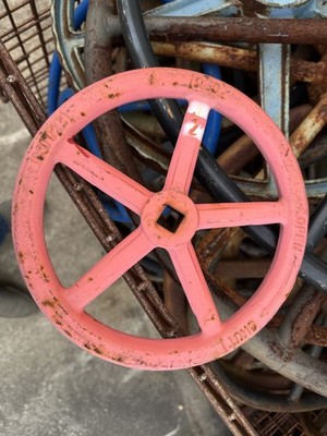 Kitz Handwheel from Gate or Globe Valve, Square Nut Stem (250)