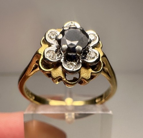 Bellissimo anello a grappolo in oro 18 kt con diamanti e zaffiri punzonati misura Q - Foto 3 di 17