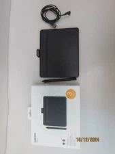 Wacom CTL4100WLK0 Intuos 6-inch x 3.7-inch Graphic Tablet with Stylus [DA266]