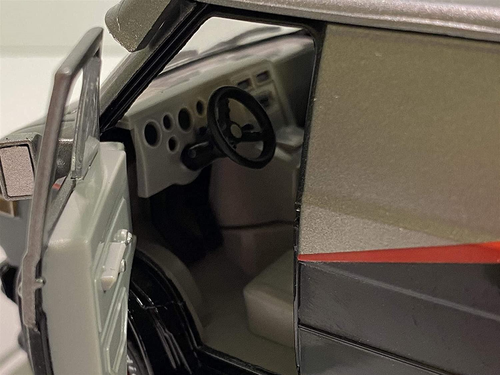 Greenlight Hollywood - The A-Team - 1983 GMC Vandura 1:24 Die-cast Car Van - Picture 5 of 7