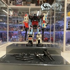 Hasbro Transformers Combiner DEFENSOR  