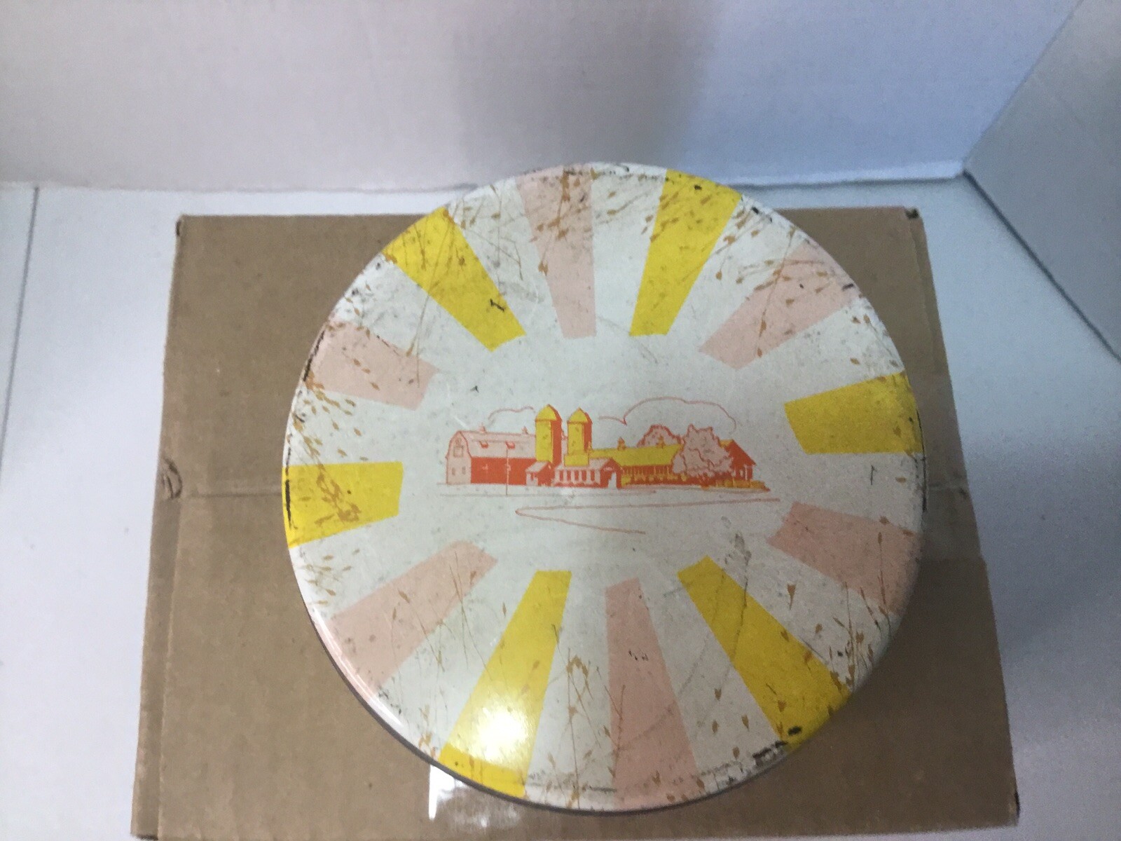 Vintage Cherrydale Farms Cashew Butter Crunch Candy Tin