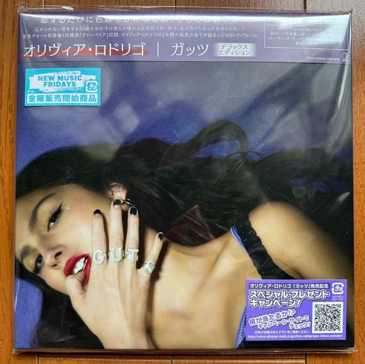New Olivia Rodrigo Guts Deluxe Edition CD+Photobook+Poster+Sticker