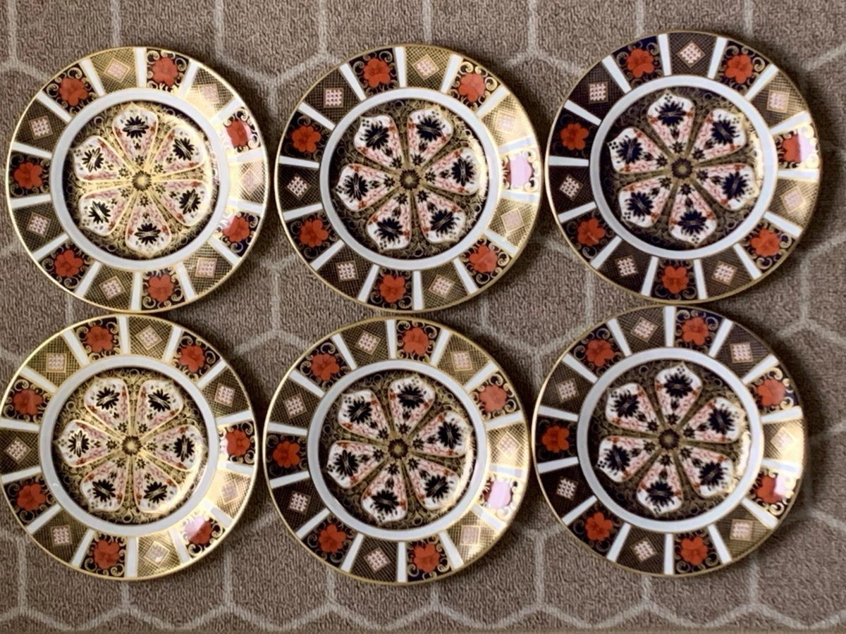 Crown Derby Plate 1128 in Royal Crown Derby Decorative