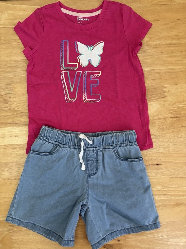 Girls Size 6 Epic Threads Short Sleeve Top and Carter’s Shorts Set, Pink