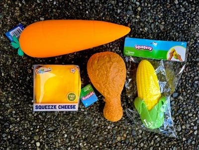 Sunny Days Menge 4 Toymendous Squeezy Squishy Ball VIRAL TIK TOK mit Jumbo Käse - Bild 1 von 2