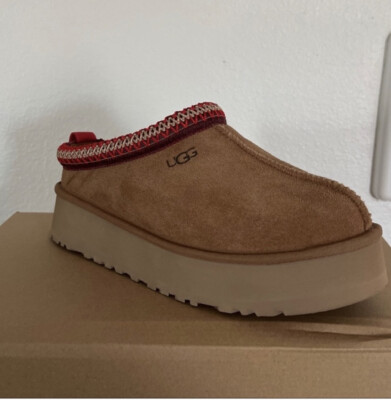 NEW WOMENS SIZE 9 CHESTNUT UGG  PLATFORM SLIPPERS!