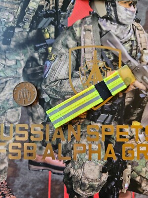 DAMTOYS Russian Spetsnaz FSB Alpha Group High Viz Arm Band lose Maßstab 1:6