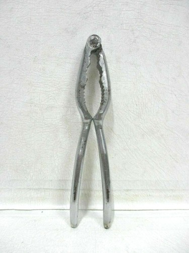 Casse-noix En Métal Argenté – Forme De Noix – Vintage Made In France