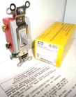 ⭐NEW⭐ Hubbell HBL1557GY Toggle Switch Double Throw 20A Two Circuit-Center OFF
