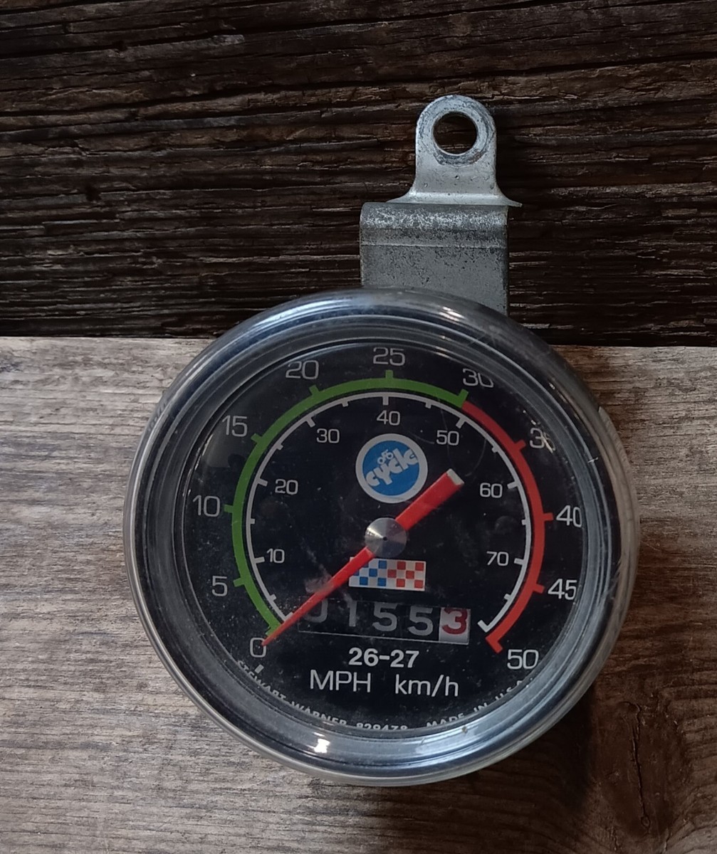 Vintage Stewart-Warner MPH 26-27 gauge km/h 829478 USA 3