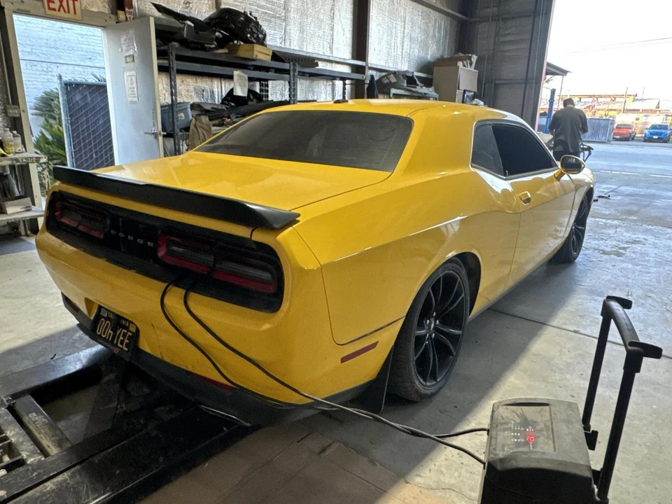 二手仪表板面板 适合:2018 道奇挑战者 A 级 — 第 2/4 张图片