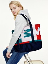 Image of Tommy Hilfiger - TJW Printed Zip Tote Bag - Women - [Brand New] - Authentic