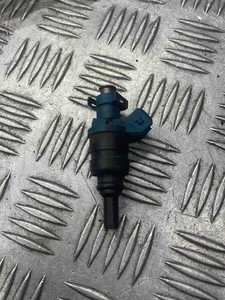 VW GOLF IV 1J1 Einspritzdüse 058133551F 1.90 Diesel 85kw 2000 30680453