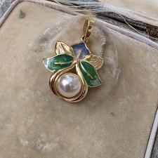 Orchidee Anhänger emailliert (vergoldet & Perle)