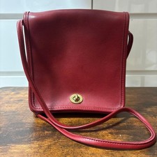 Borsa a tracolla Coach vintage in pelle rossa con patta a tracolla classica USA