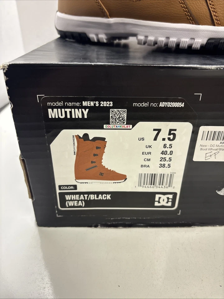 Botas de nieve DC MUTINY para hombre talla 7,5 ADYO200054 trigo/negro Foto 2 de 4