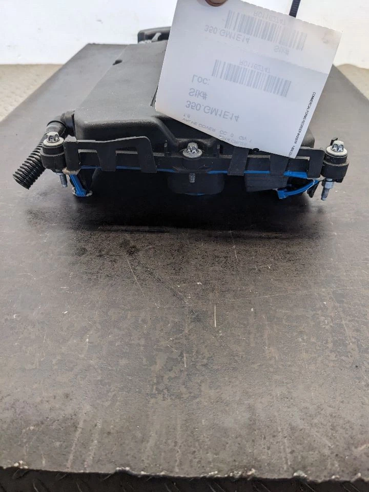 Cubierta de válvula de Chevrolet Cruze Limited 2016 1,8 55564395 tracción delantera 1162747 Foto 3 de 4