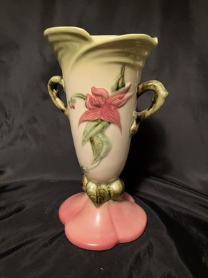 Vintage HULL WOODLAND Vase Art Pottery W-18 Matte Pink & Green 11 